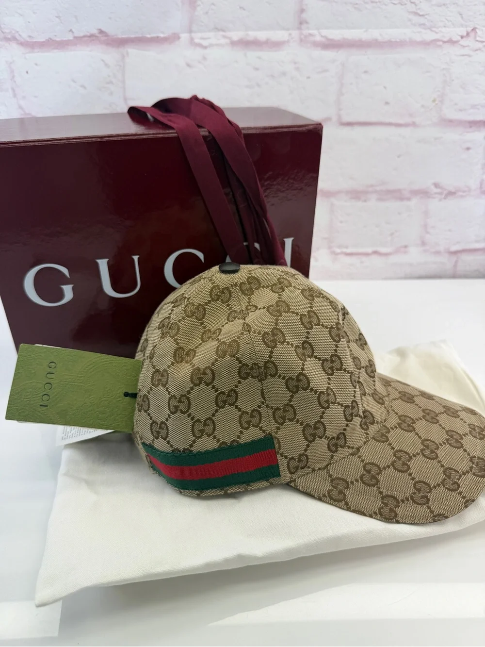 Gucci NWT Classic Web Sherry Line Khaki GG Baseball Hat